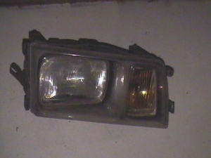 Headlight Right, W126